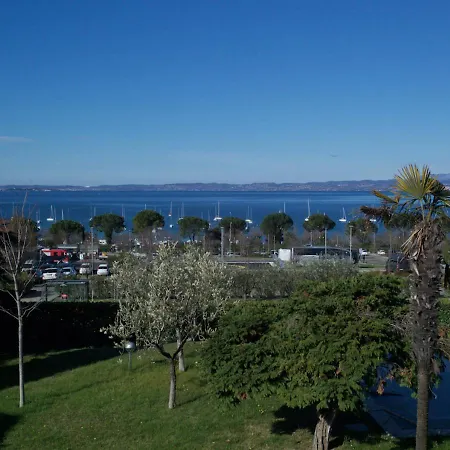 Retreat * Bardolino